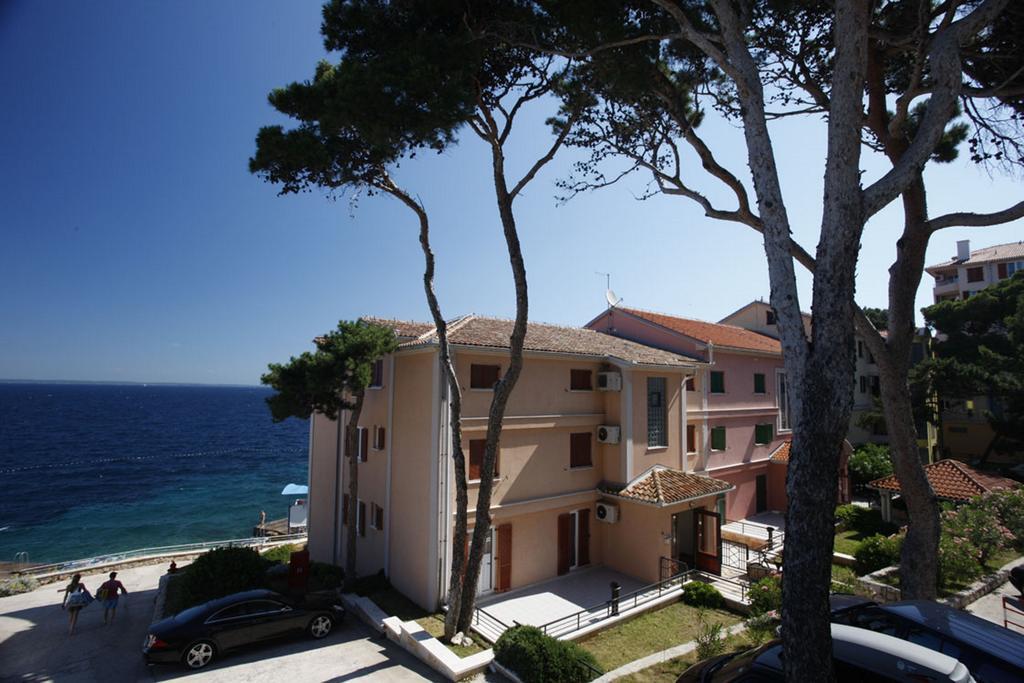 Apartments Punta Veli Lošinj Eksteriør billede