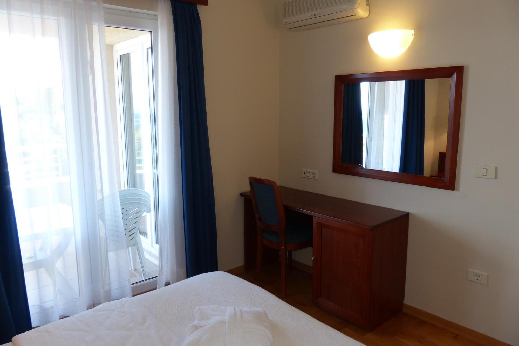 Apartments Punta Veli Lošinj Eksteriør billede