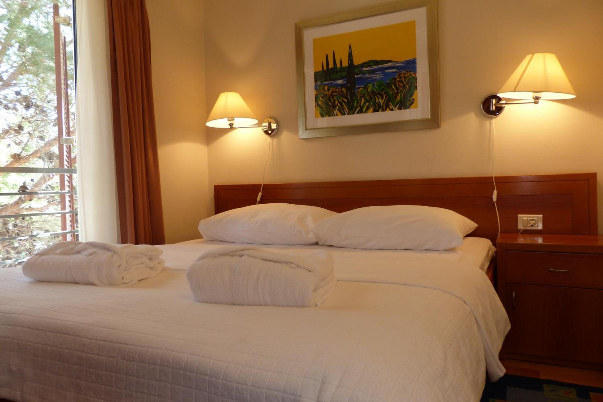 Apartments Punta Veli Lošinj Eksteriør billede