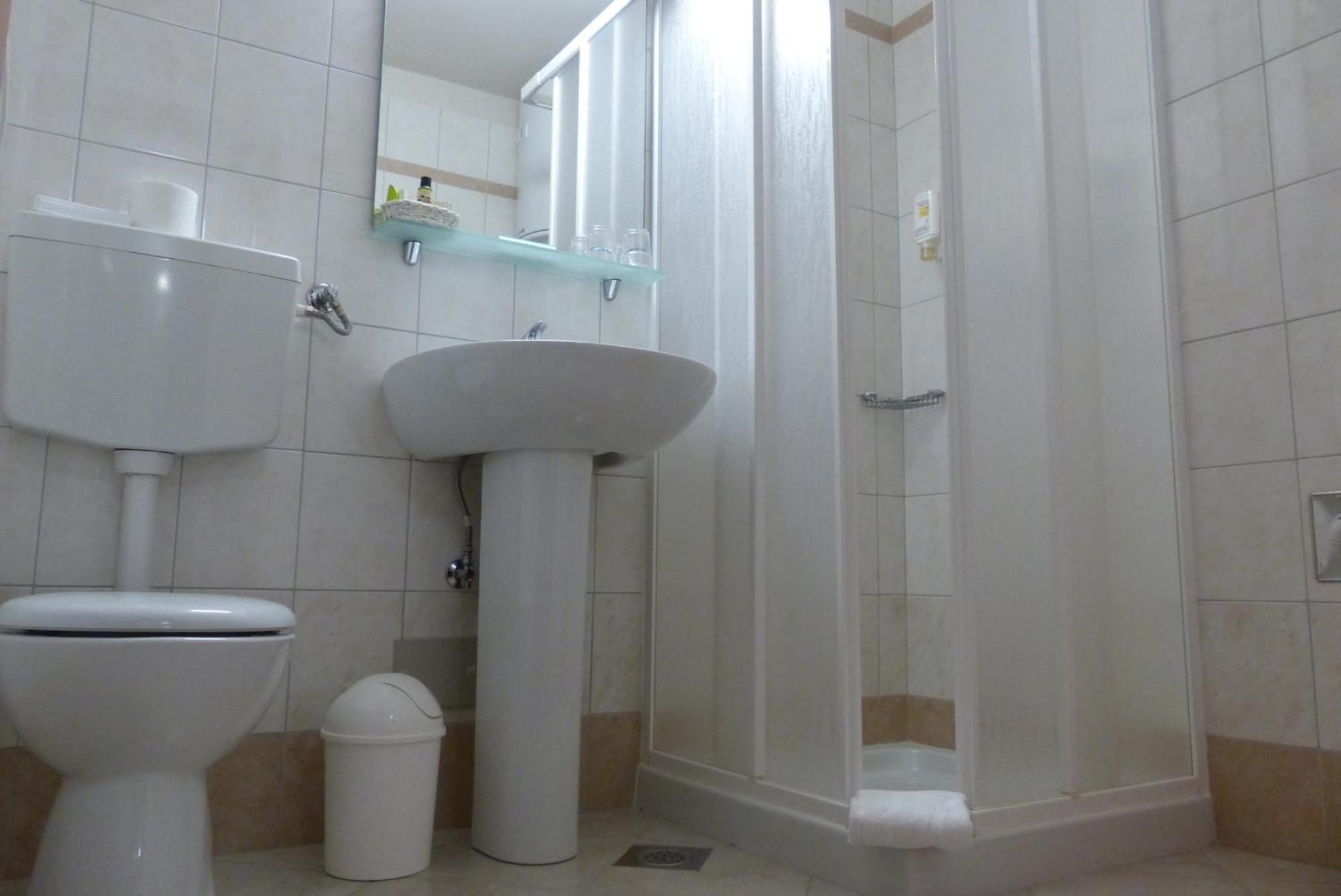 Apartments Punta Veli Lošinj Værelse billede