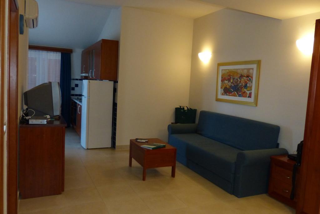 Apartments Punta Veli Lošinj Værelse billede