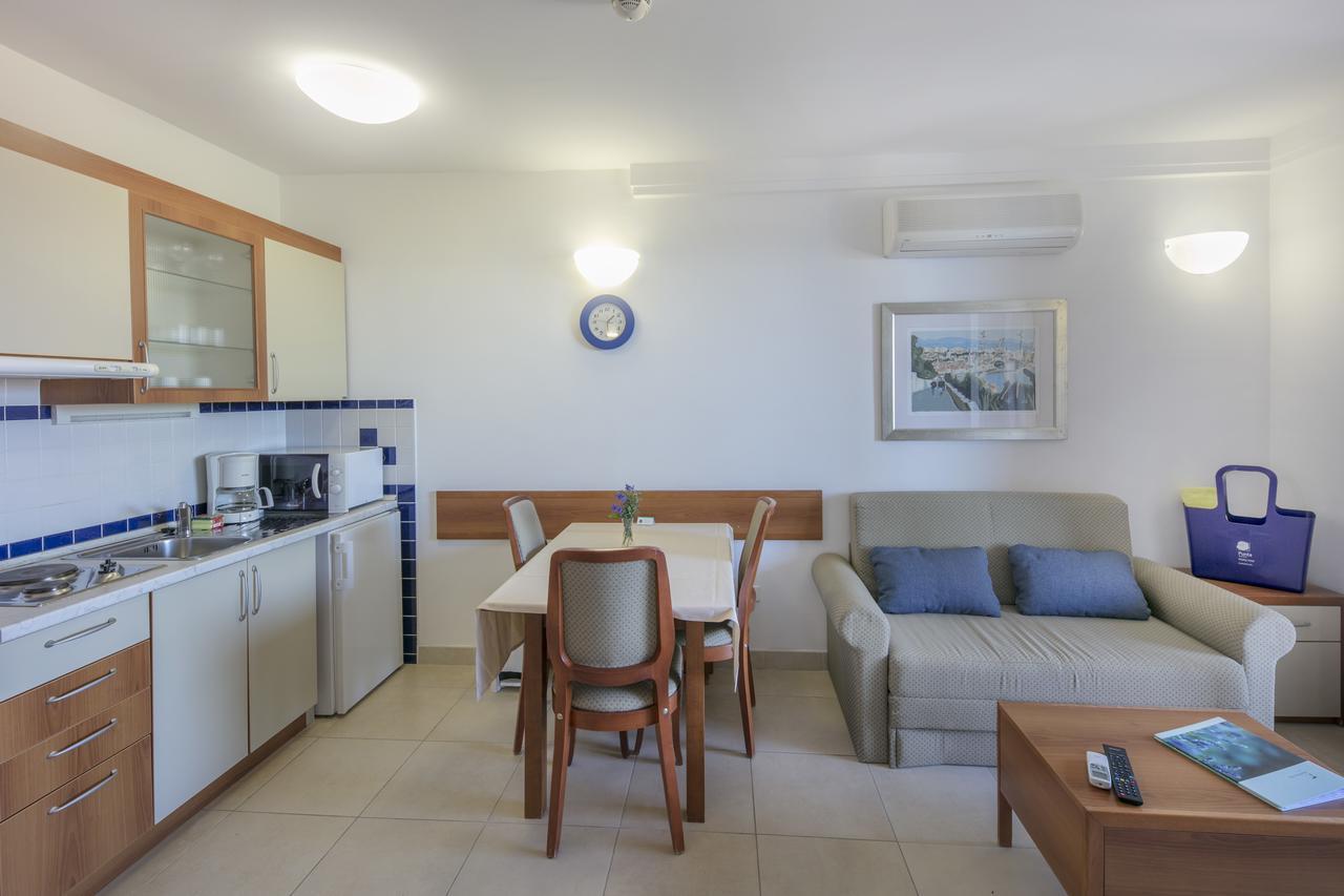 Apartments Punta Veli Lošinj Eksteriør billede