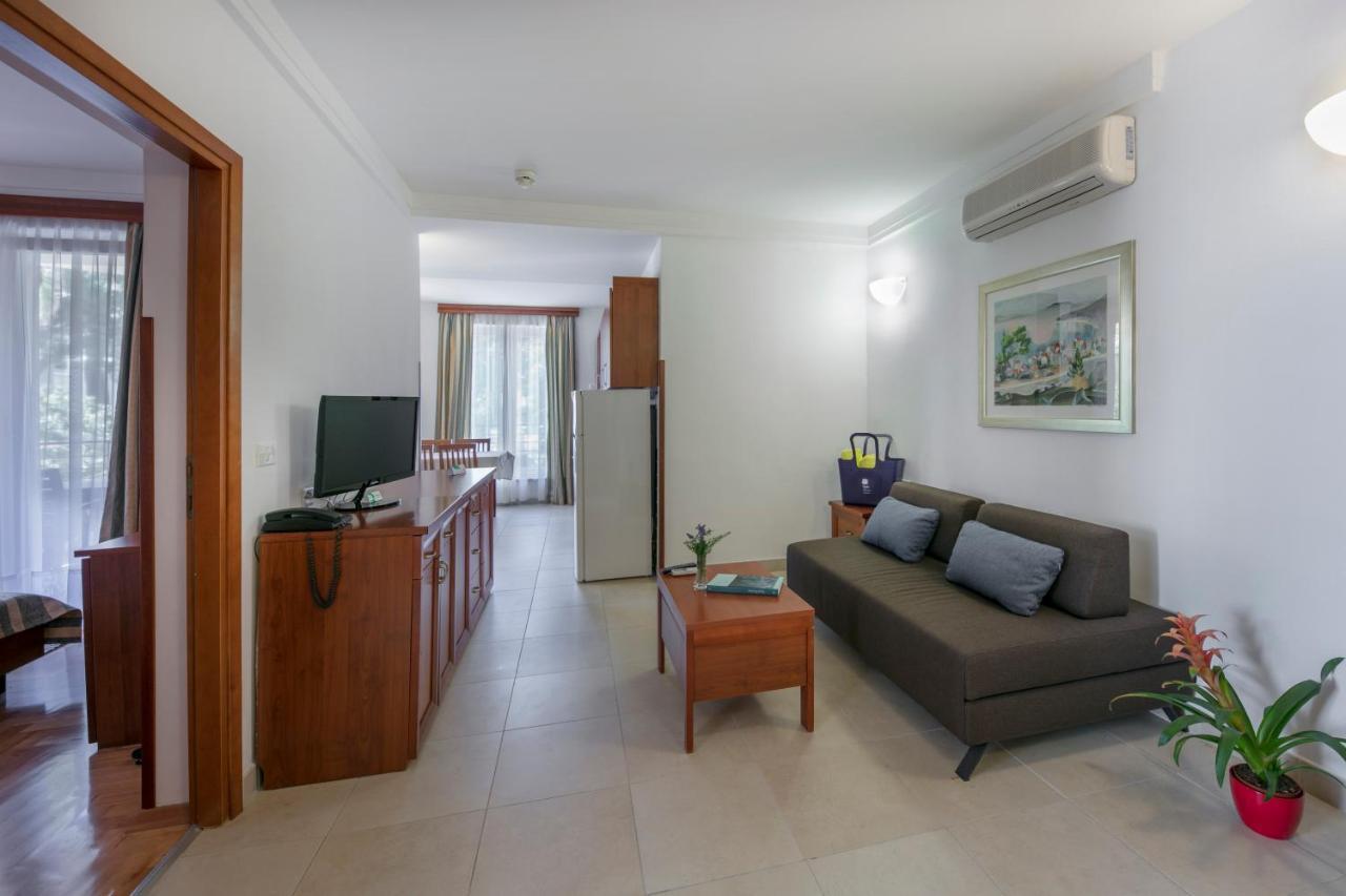 Apartments Punta Veli Lošinj Værelse billede
